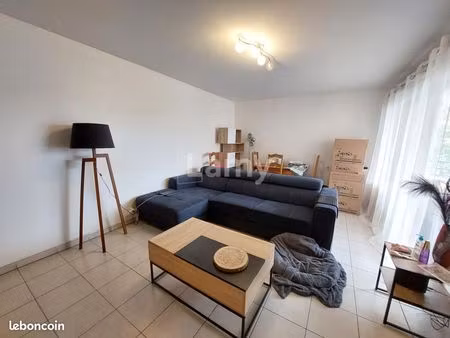 appartement 3 pièces 64 m²