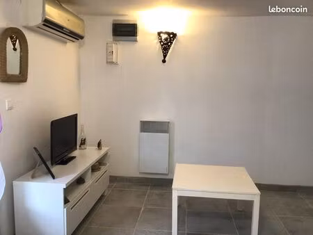 studio meublé 22 m2 avec parking - aix en provence