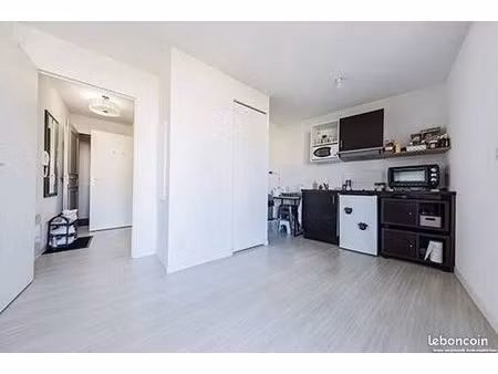 studio 1 pièce 17 m²