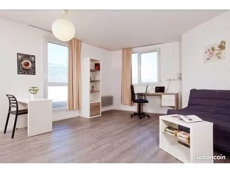studio 1 pièce 18 m²