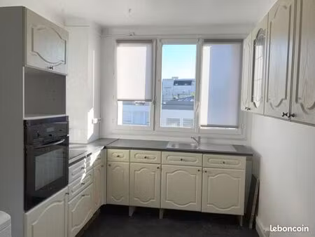chambre 1 pièce 72 m²