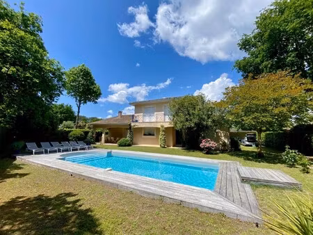 maison de luxe à vendre à lanton