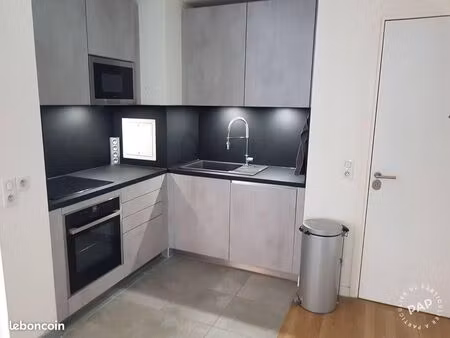 studio 1 pièce 32 m²