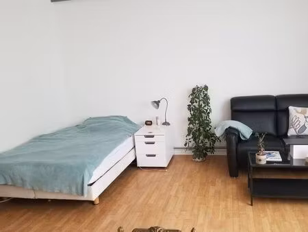 studio 1 pièce 38 m²