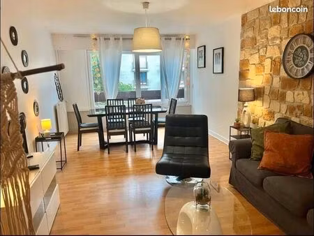 chambre 1 pièce 12 m²
