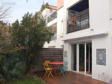 chambre 1 pièce 108 m²