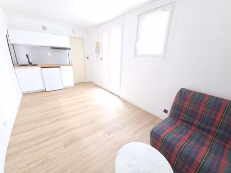 studio renové meublé de 18m2 au calme en rdc av jean rieux