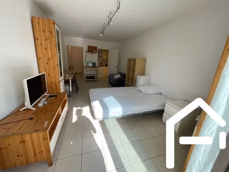 a louer : t1 bis meuble à matabiau avec balcon