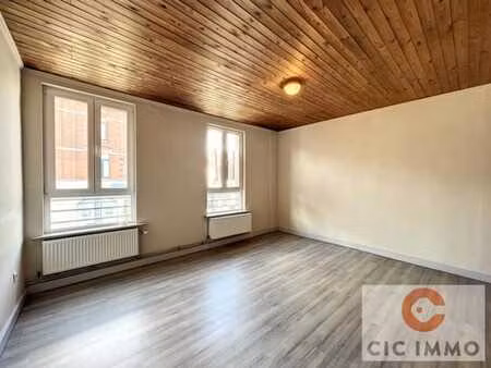 appartement (duplex) de ± 105m² en très bon état.