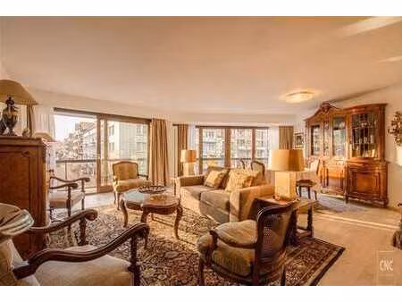 appartement d'angle spacieux avec belle vue dégagée - knokke