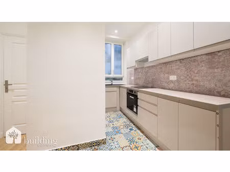 paris 8e rome / europe - appartement de 40 20 m²