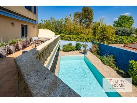 maison de luxe à vendre dans le quartier saint julien