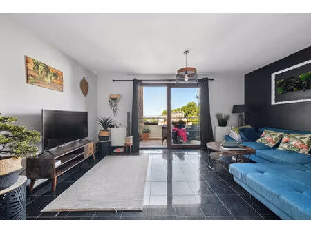 a vendre - duplexe - belvedere limite les lilas