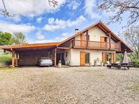 maison 2009 env. 110 m2 + atelier et carport sur 1500 m2