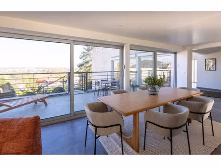 maison d'architecte avec vue sur la vallée de la seine