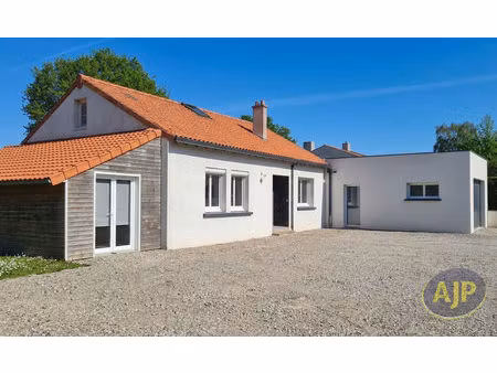 maison montaigu vendee 140m2