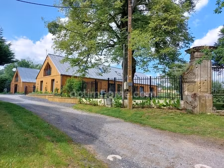 aux portes des lacs  2 habitations :spa  etangs  sur 5900m²