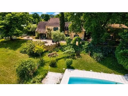 propriété avec piscine avec 1.5 hectare   coup de coeur assuré