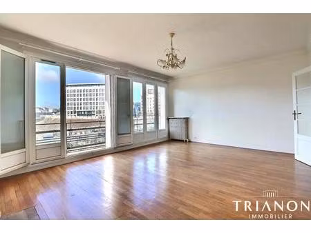 bécon-les-bruyères : appartement lumineux avec balcon – vente interactive