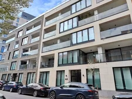 cavell court - appartement 3ch + 3sdb + terrasse+ garage