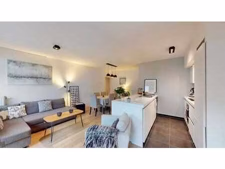 meiser/diamant - appartement 2 ch - immeuble recent - peb b