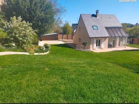 maison 3 chambres avec grand jardin  garage  dépendances - secteur calme -