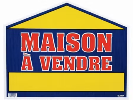 proche mer vends maison de ville rénovée avec 2 appartements f3 + extérieurs + garage