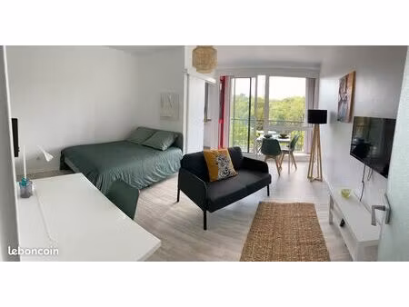 agréable studio meublé de 29 m2 à rennes - proche des écoles et des commerces