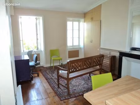particulier loue studio meuble cv la rochelle