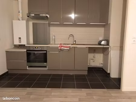 chartres – appartement t3 avec vue cathédrale