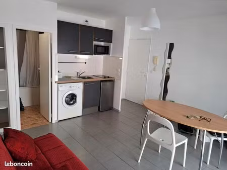 studio meublé à l'année sur le port detel