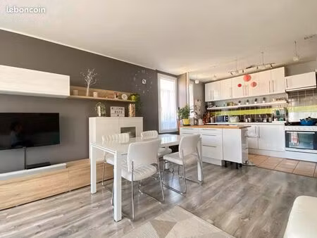 location appartement f3 68m²  meublé  loyer 1.750/mois cc  disponible à partir du 1er juin