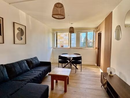 t3 meublé 55m² - 2 chambres - parking - tram à 5 min