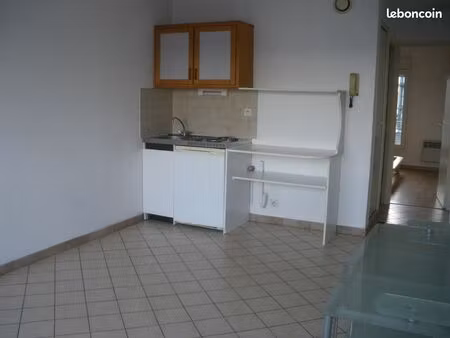 t2 mail françois mitterrand rennes