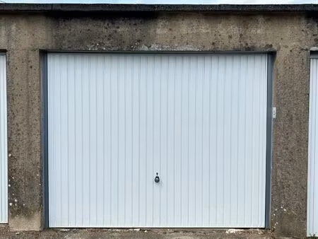 box garage à louer