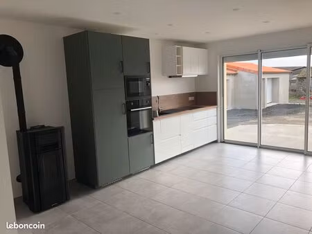 maison mitoyenne de 60 m² 3 pièces avec dépendance de 60 m²