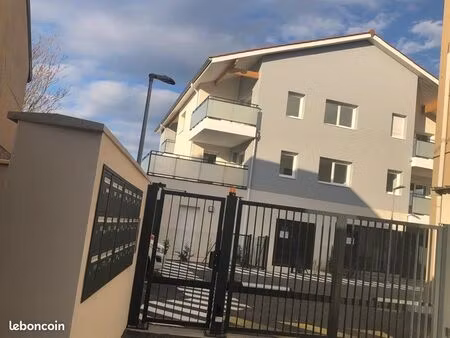 location appartement t4 avec terrase et balcon