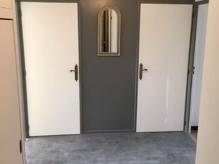 location très beau t4 refait à neuf  vue panoramique