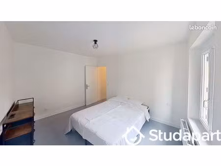 chambre 1 pièce 128 m²