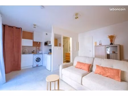 ? studio neuf meublé avec grande terrasse – résidence prestige sécurisée – route de montga