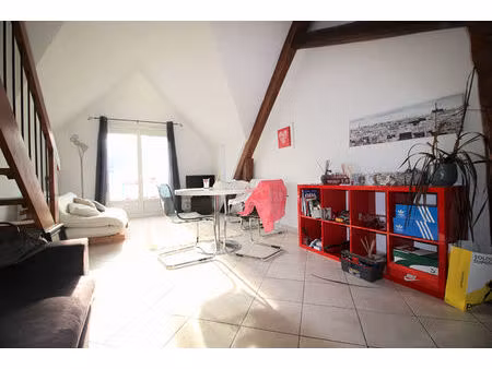 3 pieces en duplex - parking & cave - dourdan