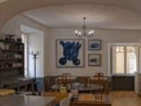 maison - 385m ²