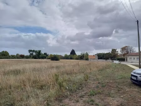 vente terrain 460 m² à meursac (17120)  47 500 €