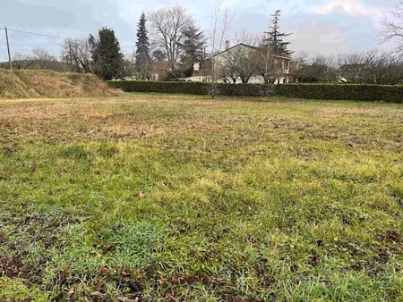 vente terrain 1572 m² à meyronne (46200)  17 000 €