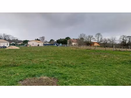 vente terrain 1000 m² à saint-pierre-de-chignac (24330)  27 000 €