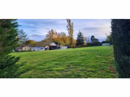 vente terrain 1500 m² à paray-sous-briailles (03500)  25 000 €