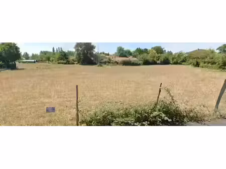 vente terrain 703 m² à bergerac (24100)  50 000 €