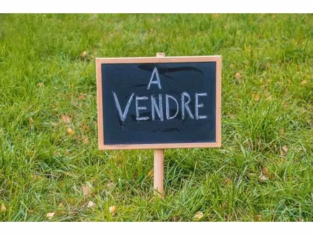 vente terrain 588 m² à issoire (63500)  76 000 €