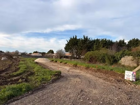 vente terrain 399 m² à loire-les-marais (17870)  57 000 €