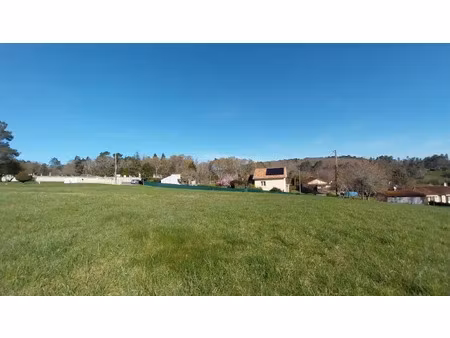 vente terrain 2000 m² à chancelade (24650)  75 000 €